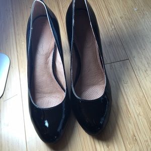 Corso Como Black patent leather pumps 9 heels
